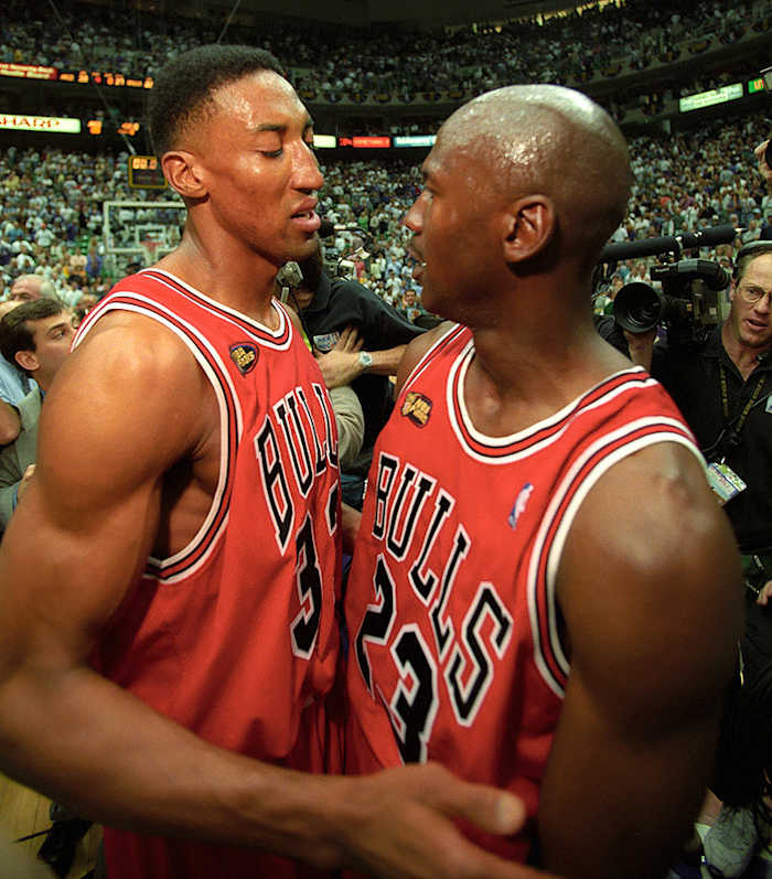 1998-0614-Scottie-Pippen-Michael-Jordan-080098815.jpg